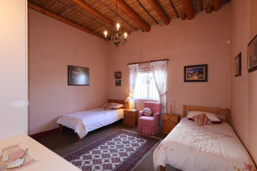 5 Bedroom Property for Sale in Wellington North Western Cape